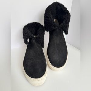 UGG Lynus Shearling Lined Suede Leather Sneaker Boots - Women’s Size 8.5 - Black